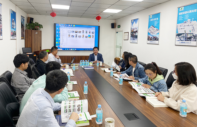 华中科技大学、中南大学一行莅临德森生产基地考察调研.jpg