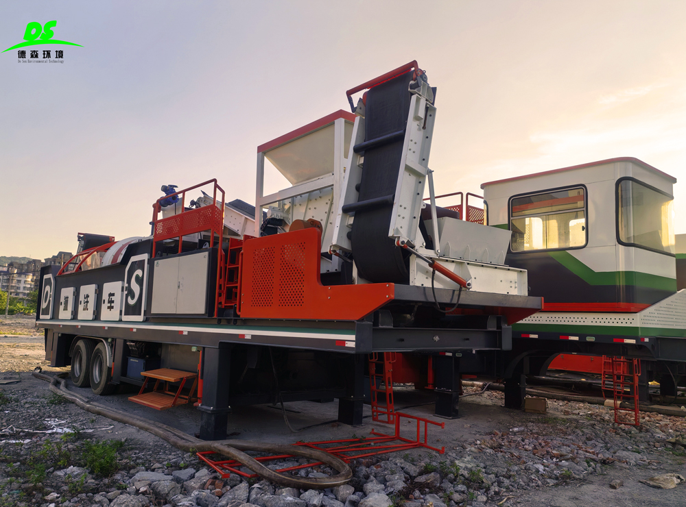 高效淋洗修复的德森环境移动淋洗车