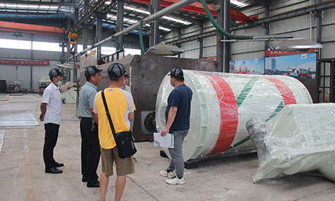 客户来厂参观考察