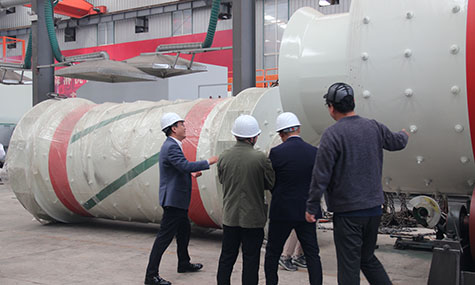 客户来厂参观考察